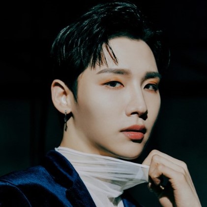 JEON WOONG｜AB6IX